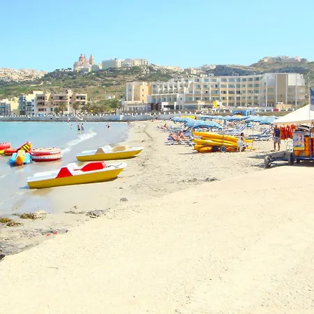 Welcome Families & Groups Close To Beach 3 Bedroom Apt Apartman Mellieħa