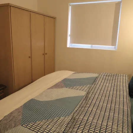 Welcome Families & Groups Close To 3 Bedroom